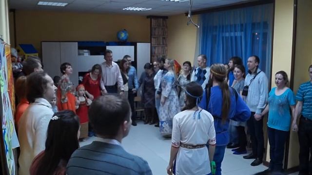 Хороводы в семейном центре "Андерсен" смотреть онлайн