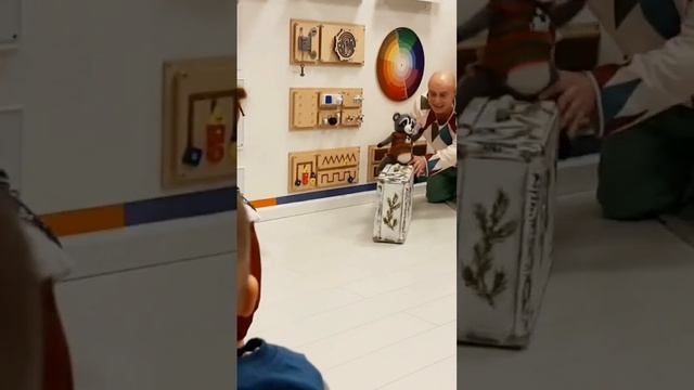 Спектакль "Маленький Дед Мороз" от театра "Малышок & Бамбино". В ролях: Лучано и Ирина Махинько смотреть онлайн