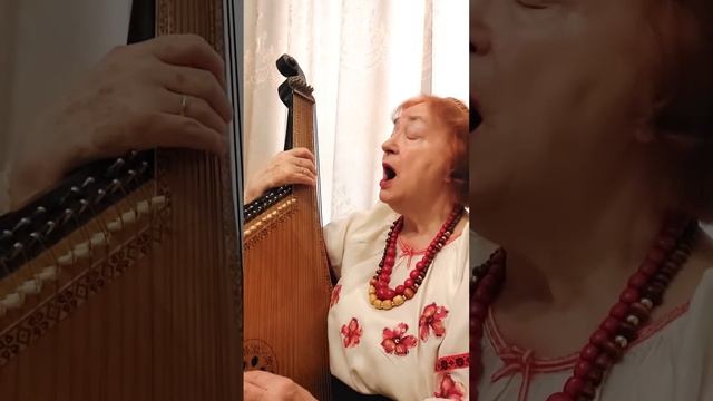 Пісня "Садок вишневий коло хати" на слова Тараса Шевченко. Виконує Лариса Сичева. смотреть онлайн