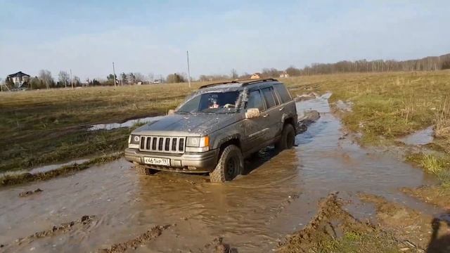 Jeep Grand Cherokee ZJ за несколько минут до...