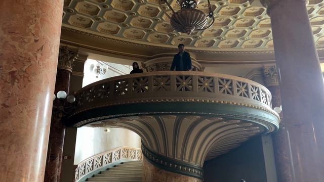 MERDİVENLERİ ŞAHESER, 1 LİRA TOPLANARAK YAPILMIŞ| ATENEUM ROMAN #romanya #opera #tiyatro смотреть онлайн