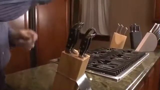 ברגהוף - סט סכינים מסדרת Holow - מק