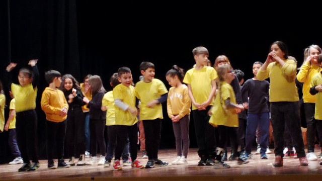 Театр :) 3 апреля 2023 смотреть онлайн