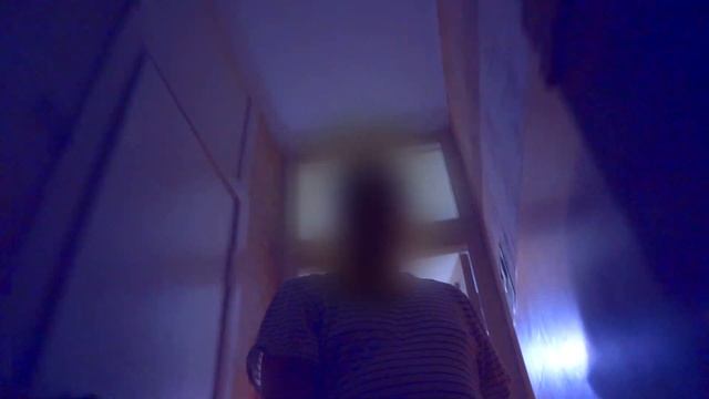 Я хожу по своей квартире