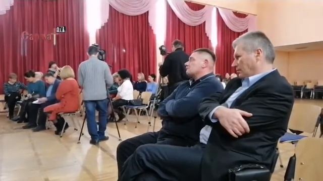 Обещанный круглый стол по вопросу школьного питания. смотреть онлайн