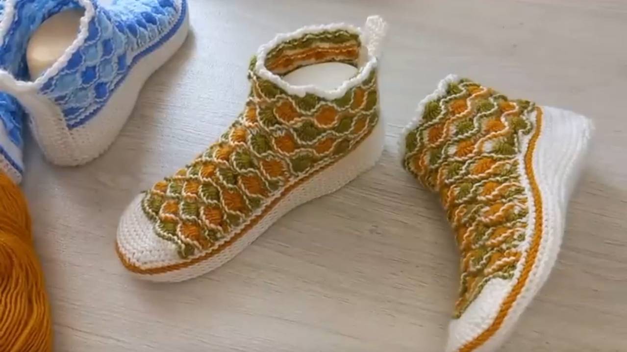 Носочки-следочки Октябрина на 2х спицах смотреть онлайн