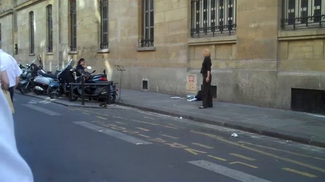 Paris Opera Singer. смотреть онлайн