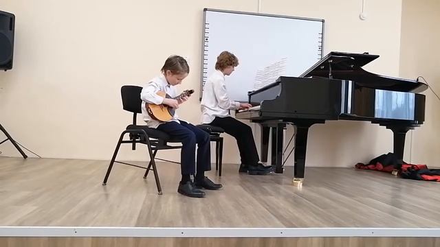 Р.Шуман. «Отзвуки театра». Н.Бакланова. «Вечное движение». фортепиано и домра смотреть онлайн