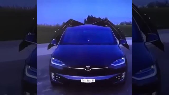 Танец Tesla Model X смотреть онлайн
