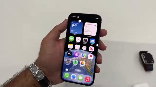 iPhone 14 pro purple on смотреть онлайн