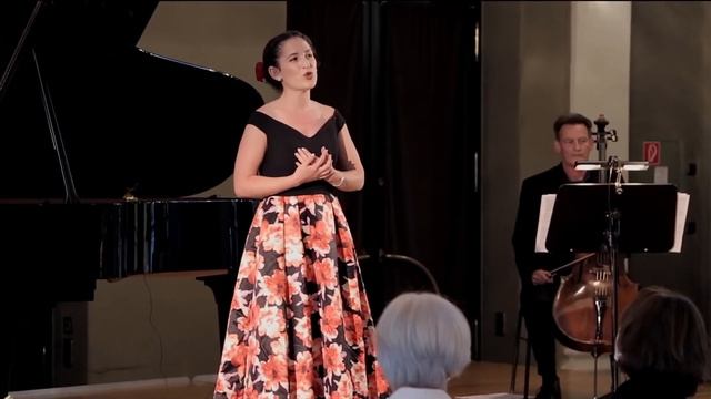 Sul fil d'un soffio etesio (Nanetta)- Falstaff/ G. Verdi