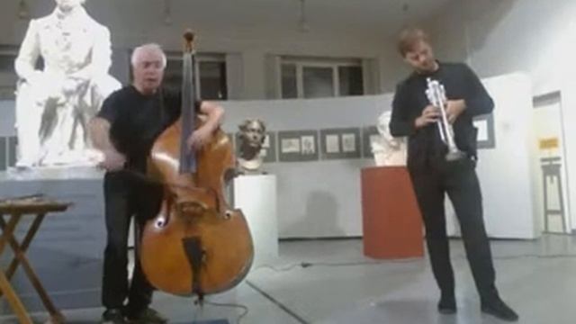 FREE RADICALS TRIO смотреть онлайн
