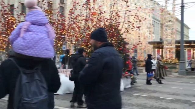 А на Тверской, а на Тверской Новый год городской