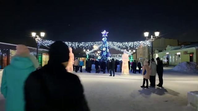 Барнаул. Встреча нового 2020 г. Улица Мало-Тобольская. смотреть онлайн