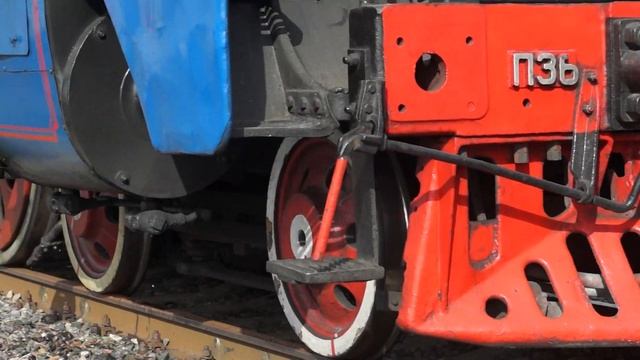 "Ретро-тур!" П36-0027 "Генерал" на станции Александров-1. смотреть онлайн