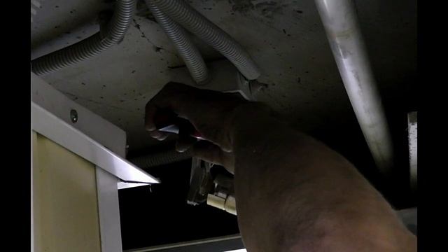 Установка защиты (реле напряжения) на вводе трехфазного ЩР. Сборка/сваривание распредкоробок. смотреть онлайн