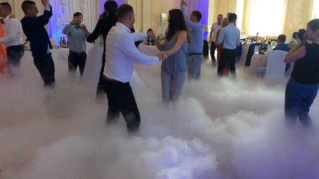 Николаевский Дворец - танец в облаках от дымнасвадьбу.рф смотреть онлайн