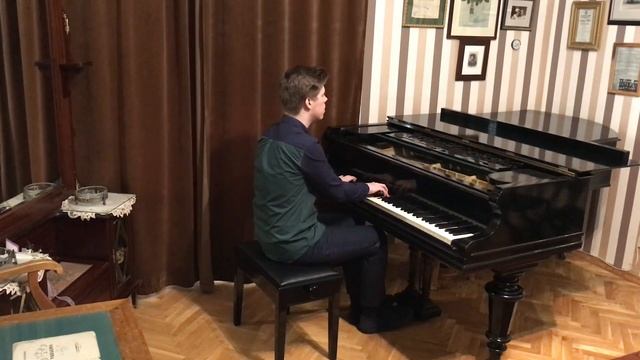 Вечір фортепіанної музики в Меморіальній квартирі-музею Віктора Косенка смотреть онлайн