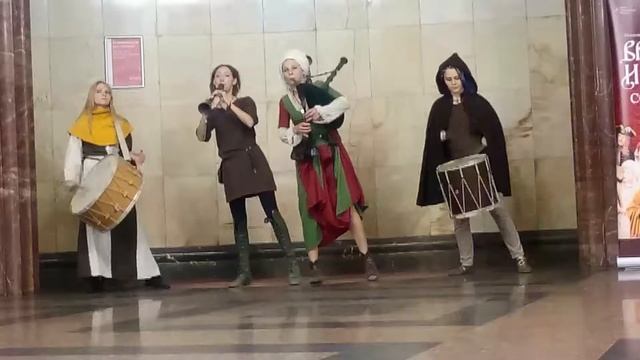 Idisi, Москва метро Курская, 20.05.2017 смотреть онлайн