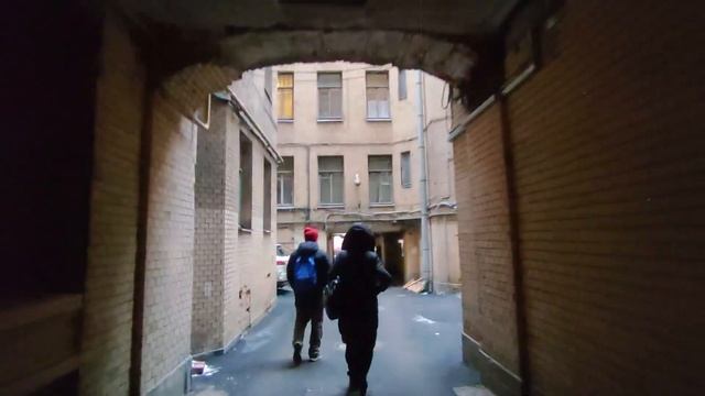Питерские дворы. Walking Tour On City. смотреть онлайн