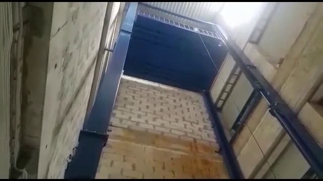 Гидравлический подъемник для складских комплексов
