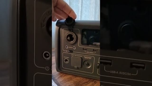 Bluetti EB3A unboxing with solar panel. смотреть онлайн