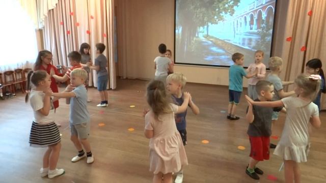 Осенний парный танец "Капельки" смотреть онлайн