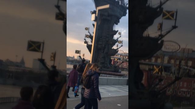 Памятник Петру I на Москве реке. 2022г смотреть онлайн