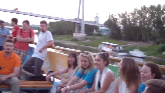 Сладкие песни на набережной Тюмени смотреть онлайн