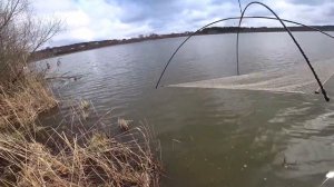 Рыбалка на паук подъёмник, весной на паук! Ловля на паук с берега.