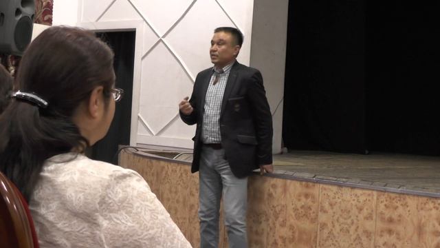 Канзычаков Виталий Николаевич, выступление перед премьерой спектакля "Холодная земля" смотреть онлайн