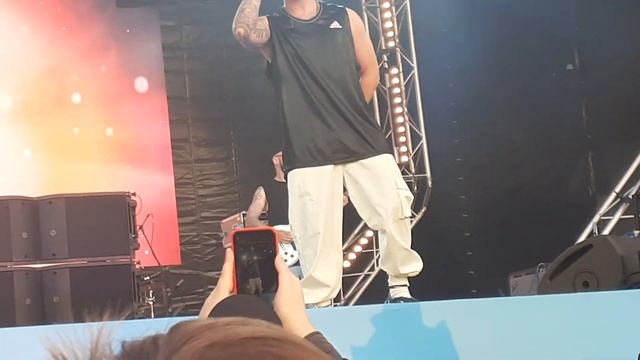 Артем Качер -Дикая в Лужниках 12.06.2021 смотреть онлайн