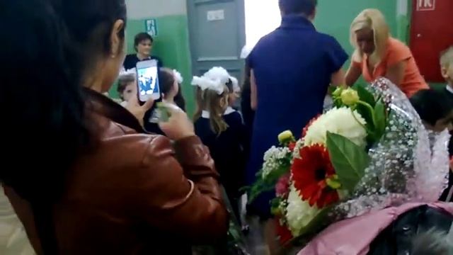 2 сентября 13 г. Первый раз в школу))) смотреть онлайн
