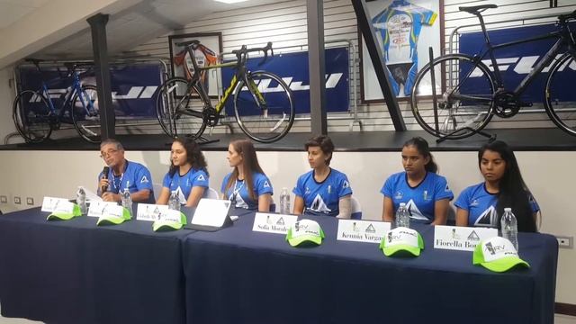 Presentacion Equipo femenino Fuji Bike смотреть онлайн