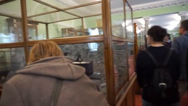 Чье богатство России?Сокровища музея Горного университета.Бриллианты,динозавры,метеориты и прочее. смотреть онлайн