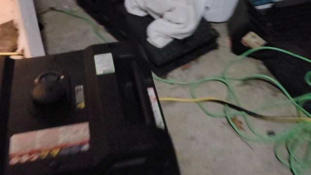 Help. Brand new Champion 4500 inverter generator running rich and idle surge? смотреть онлайн