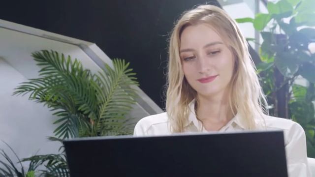 4K Portable Touchscreen Monitor ~ 15.6'' UHD 3840x2160 Display ~ Gravity Sensor ~ Automatic Rotate смотреть онлайн