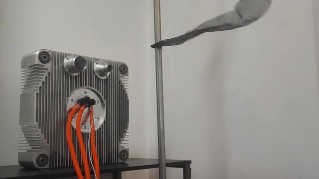 Bezolejový turbokompresor s vestavěným BLDC motorem/Oil-less air compressor with built-in BLDC moto смотреть онлайн