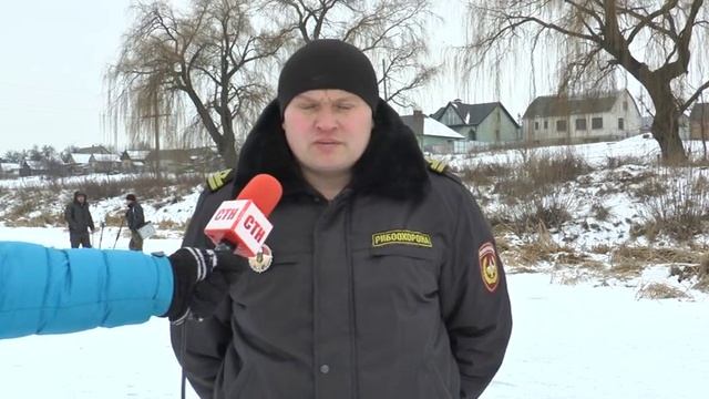 Представники рибоохорони разом із рятувальниками провели профілактичний рейд на озері смотреть онлайн