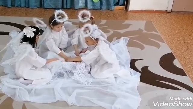 Поздравление детей подготовительной к школе логопедической группы с Днём матери. смотреть онлайн