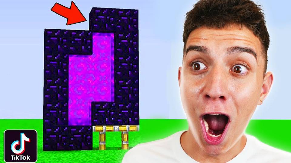 ПРОВЕРКА СЛОМАННЫХ ЛАЙФХАКОВ ИЗ ТИК-ТОКА В МАЙНКРАФТ смотреть онлайн