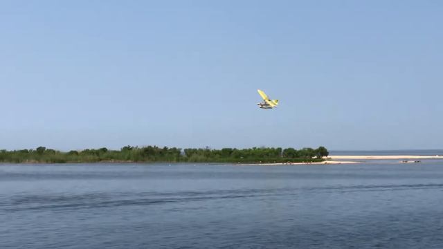 Float Plane - Mobile Bay смотреть онлайн