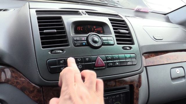 2004 Mercedes-Benz Viano W639 3.2 (190). Start Up, Engine, And In Depth Tour.