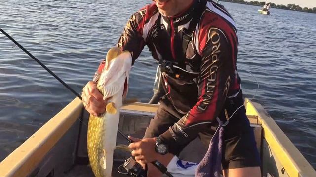 Щука на джиг / Pike on a jig смотреть онлайн