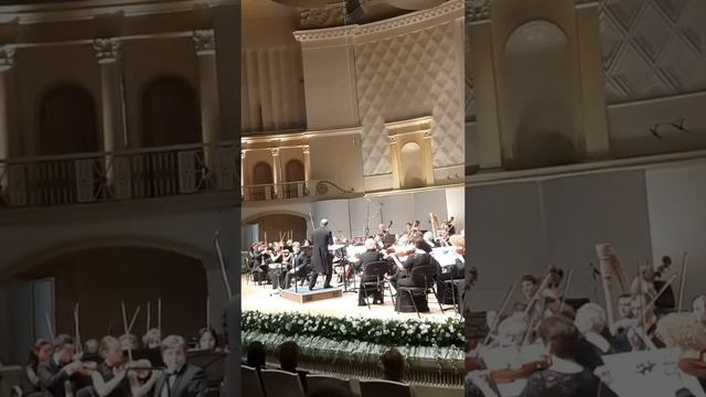 Концертный зал Чайковского 19.11.2017. смотреть онлайн