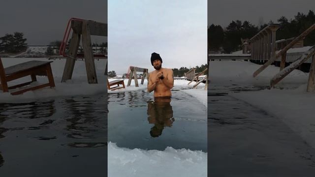 Ledas tai toks storas, kad vos pjūklas siekia... смотреть онлайн