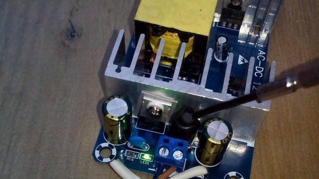 AC DC 12V noise смотреть онлайн