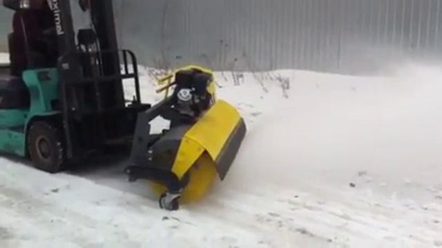 Щетка на погрузчик