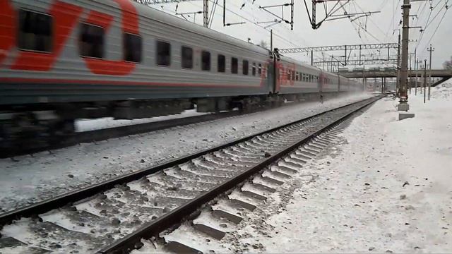 "Мой первый ЧС6"! ЧС6-004 со скорым поездом №55М "Санкт Петербург-Москва" смотреть онлайн