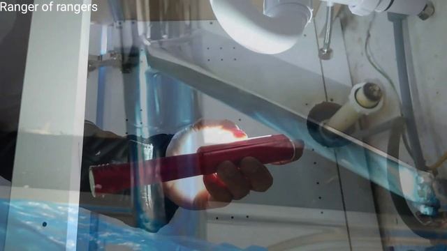 Fitting New Kitchen Sink, Mixer Taps and Waste Trap смотреть онлайн